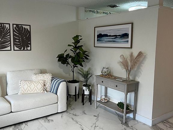 4th image of 900 SW 10th Terrace #S20