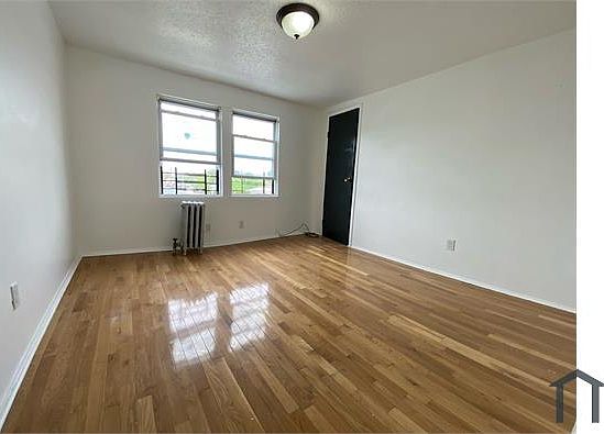 2nd image of 17717 110th Ave APT 3