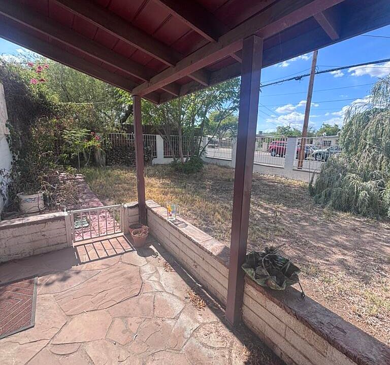 1st image of 356 E Kelso St