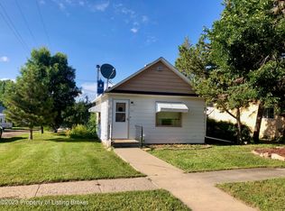 256 1st Stse, Beach, ND 58621