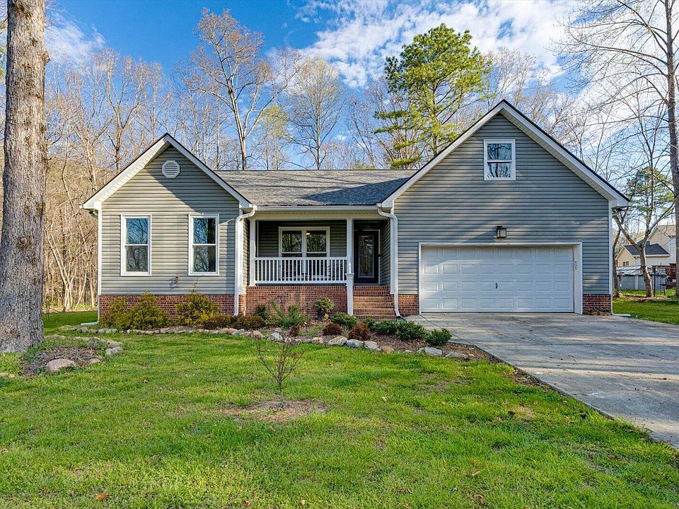 1st image of 34 Woodland Ct