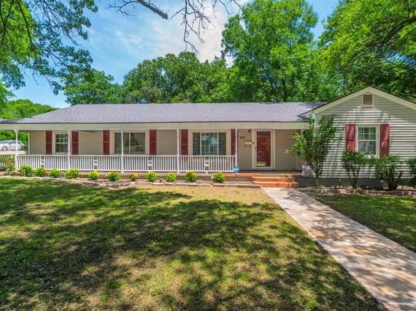 612 W Simmons St, Weatherford, TX 76086