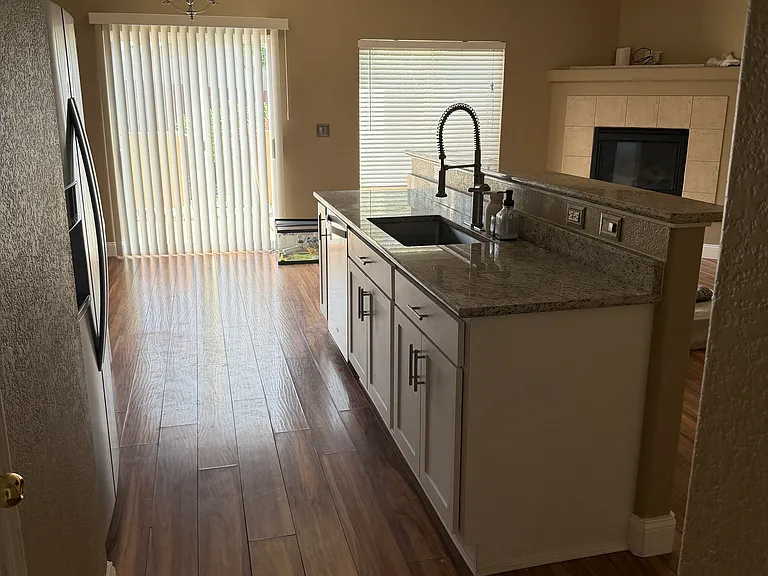 1050 Cheyenne Villas Point — Photo 11