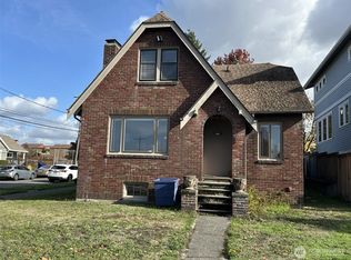 2700 45th Ave SW, Seattle, WA 98116