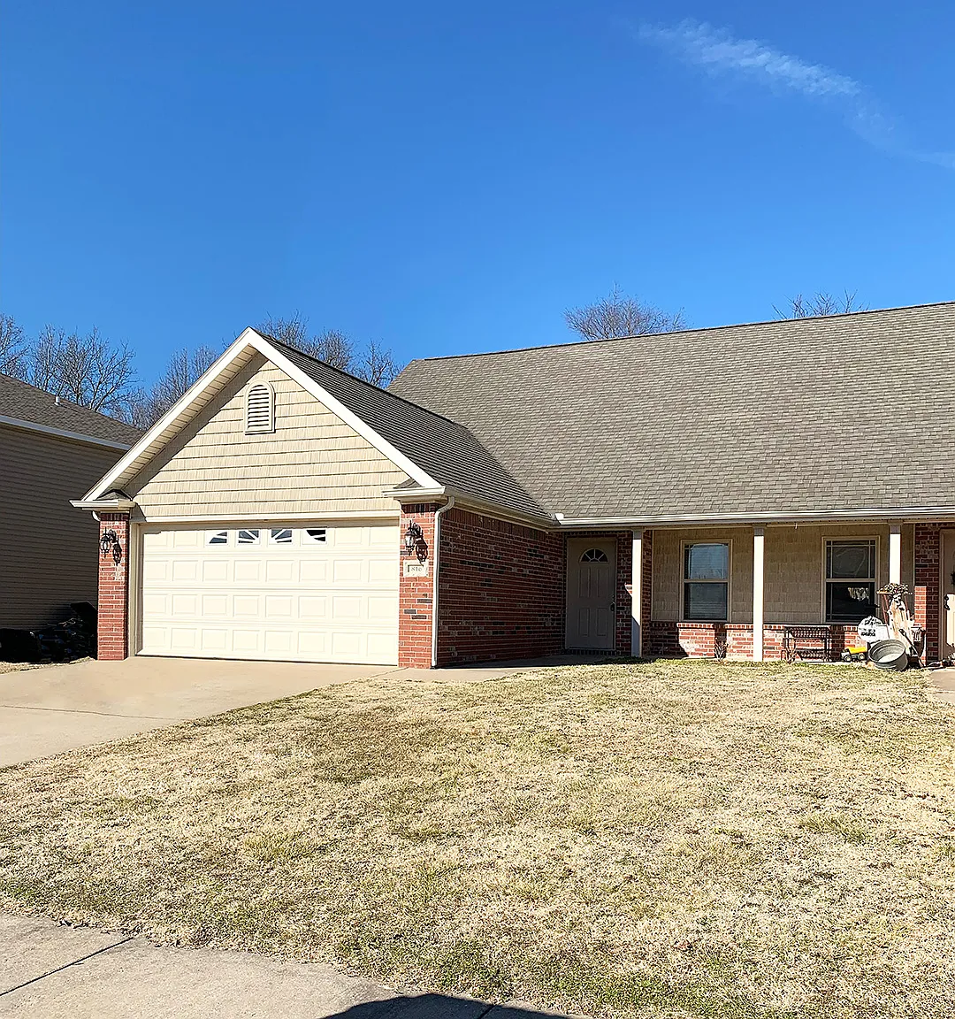 4 bed, 2.5 bath, 1245 sqft, $1,595 — Photo 1
