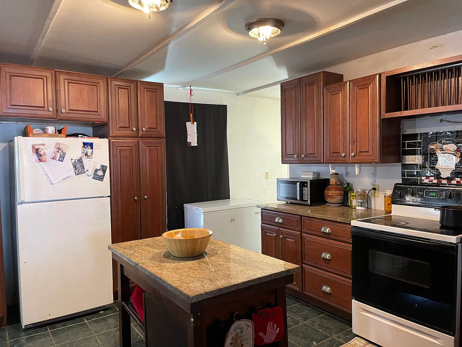 2 bed, 1302 sqft, $1,680 — Photo 4