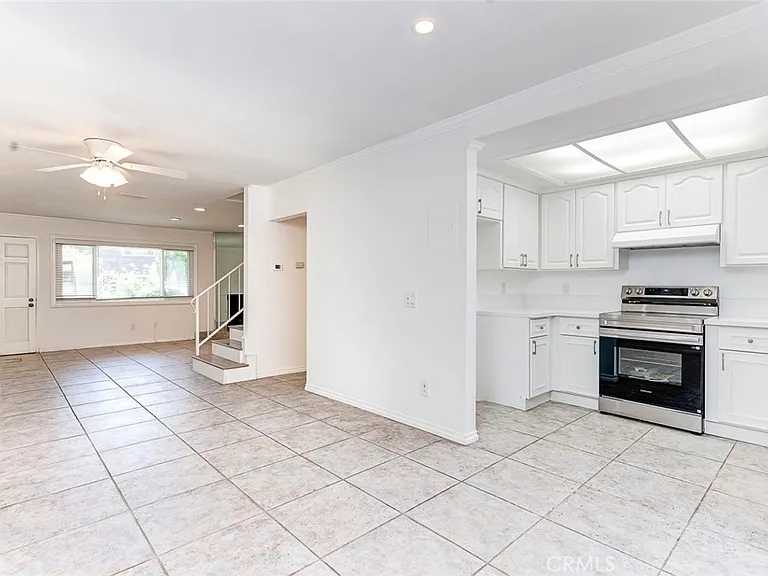 3733 N Harbor Blvd #44 — Photo 3