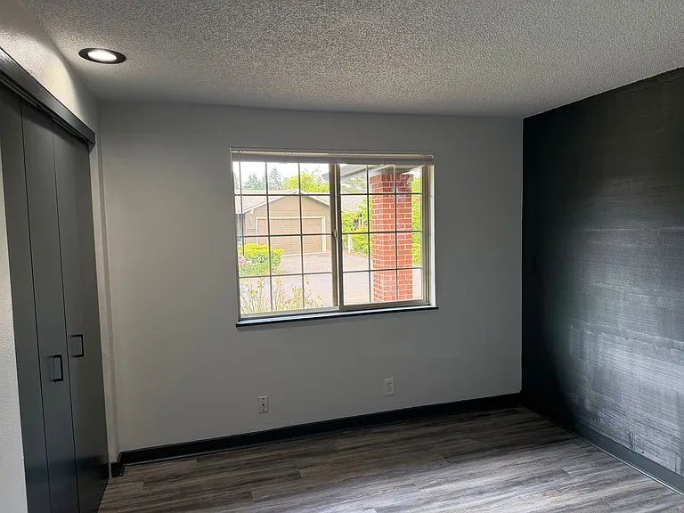 3769 Kevington Ave — Photo 36