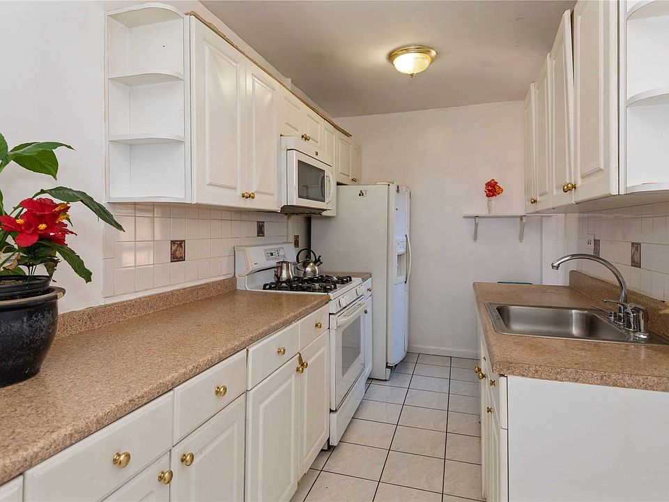 1st image of 33-04 91st St #2L