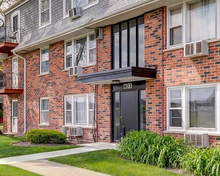 Eden Prairie Apartments — Photo 26