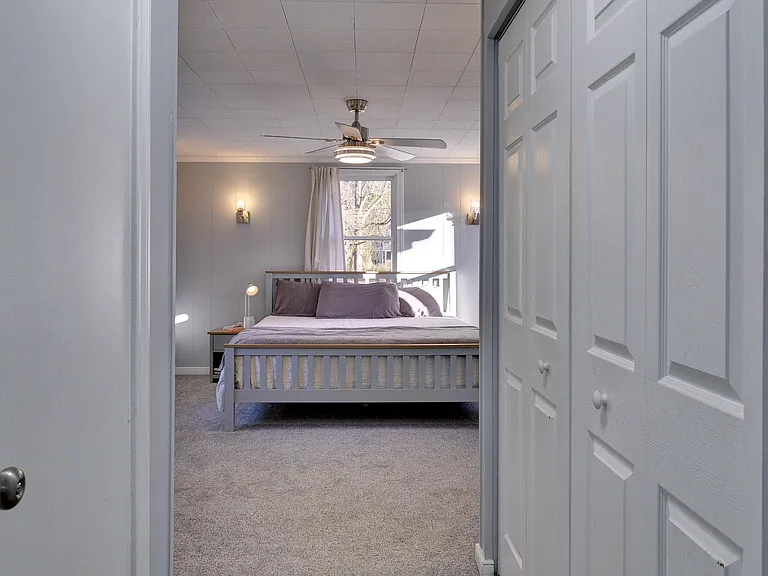 7331 Farmers Dr — Photo 20