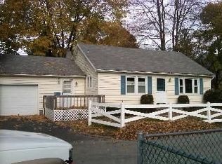 1 Hennessey Pl, Poughkeepsie, NY 12601