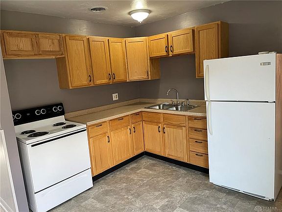 5th image of 1114 Riverbend Blvd