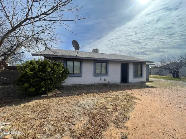 2152 N Elder Avenue, Huachuca City, AZ 85616