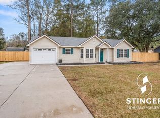 12 Pelican Cir, Beaufort, SC 29906