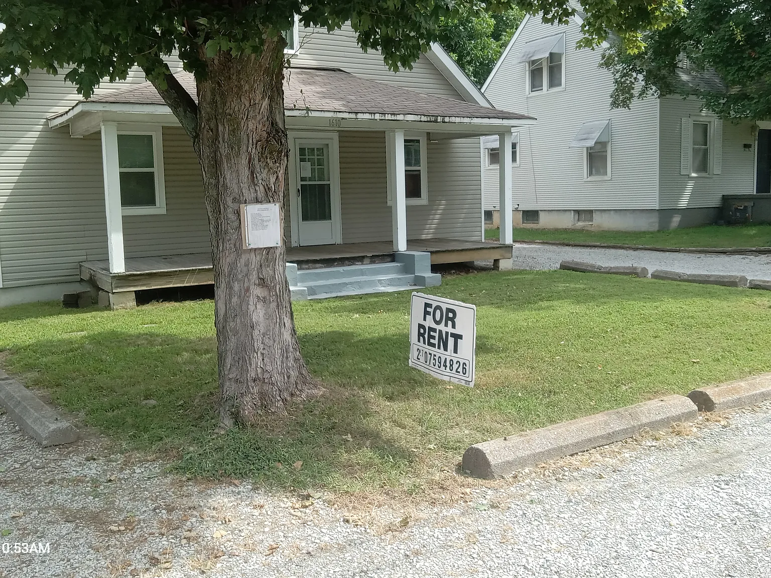 2 bed, 1500 sqft, $895 — Photo 1