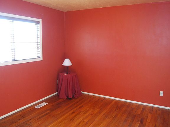 Bedroom #1