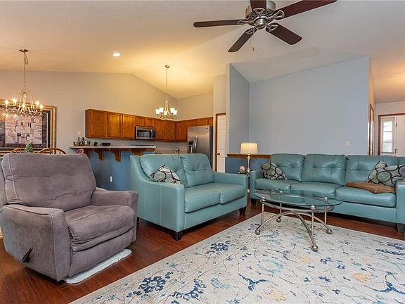 3rd image of 4014 Woodworth Dr