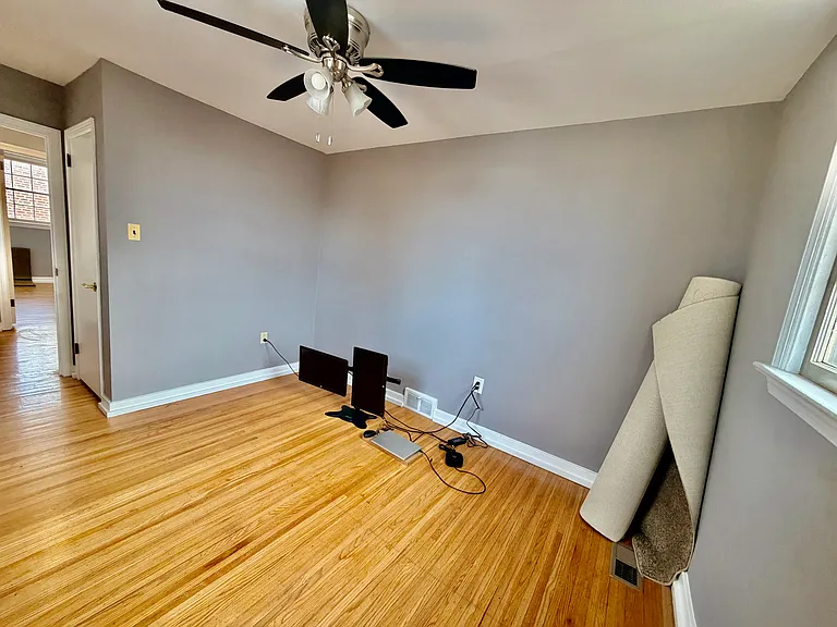 901 Cooke Ln — Photo 18