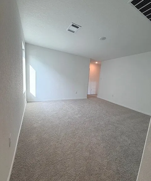 2831 Red Diamond — Photo 4