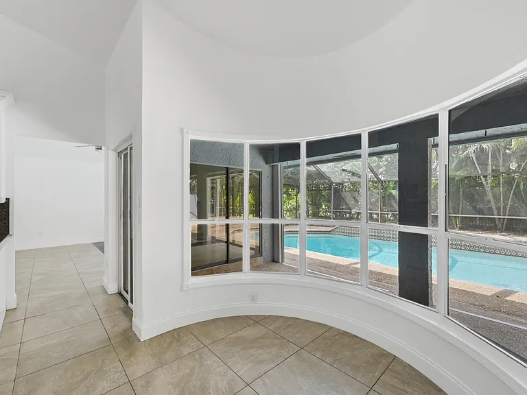 9033 NW 47th Ct — Photo 31