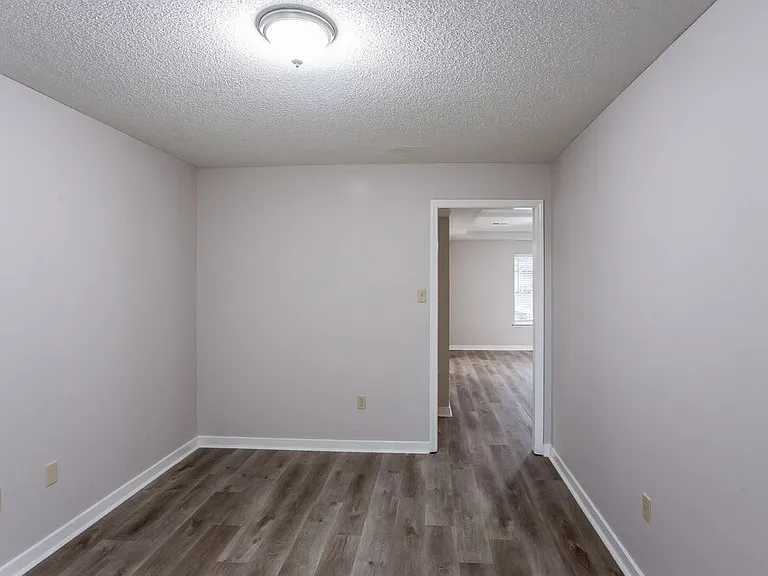 7163 Windsor Dr — Photo 7