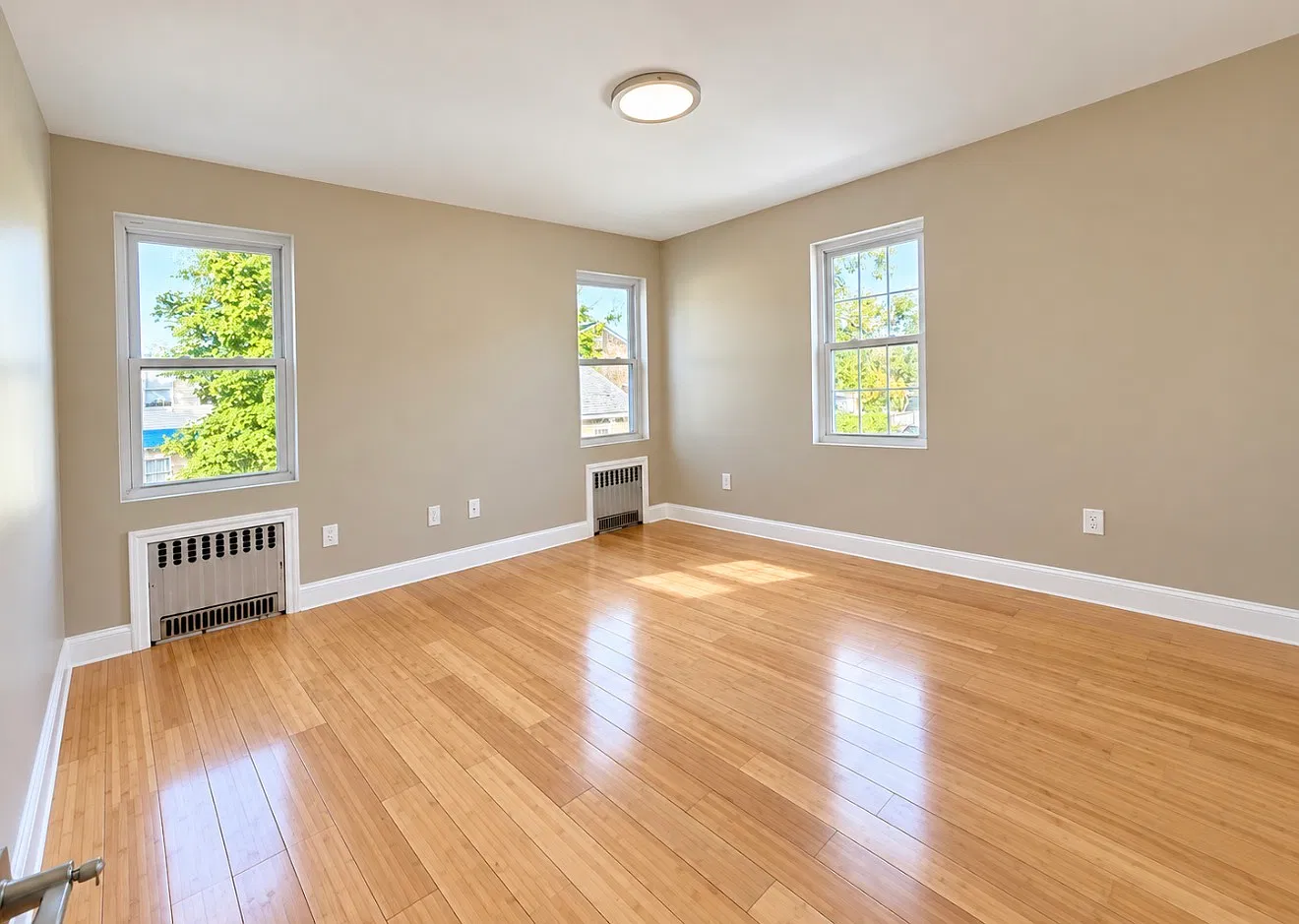 3 bed, $3,600 — Photo 2