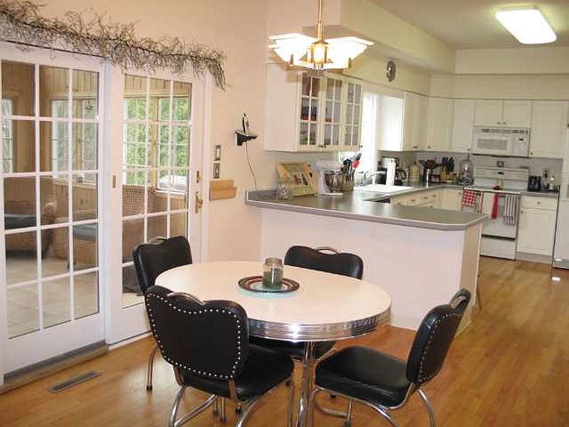 5th image of 1001 CUYLER Court