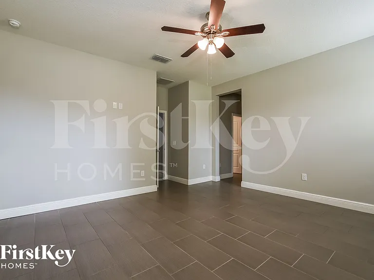 12018 Sumter Dr — Photo 8