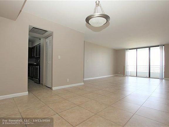 5th image of 3300 NE 192nd St APT 1802