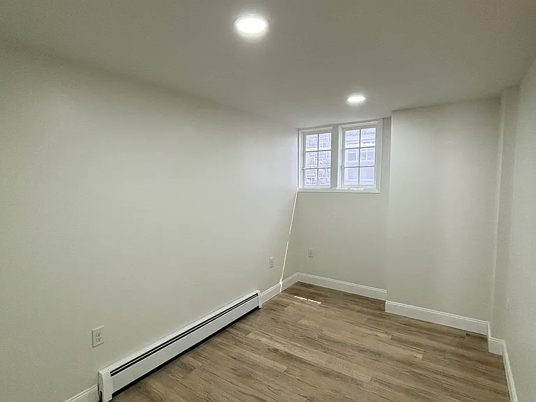 314 College Ave #A — Photo 11