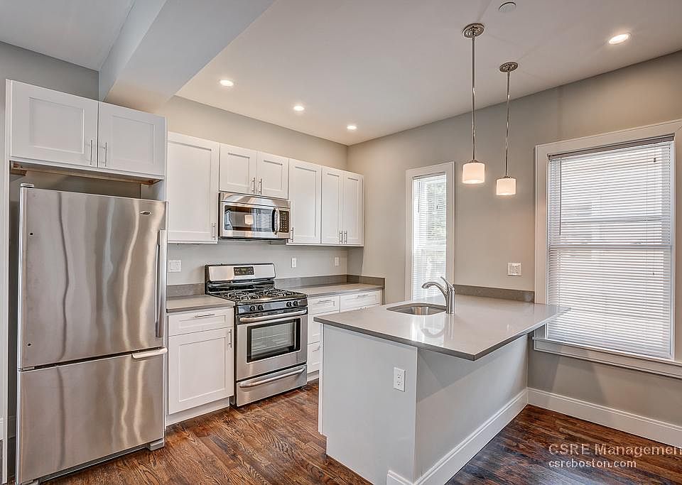 1st image of 147 Boston St #1