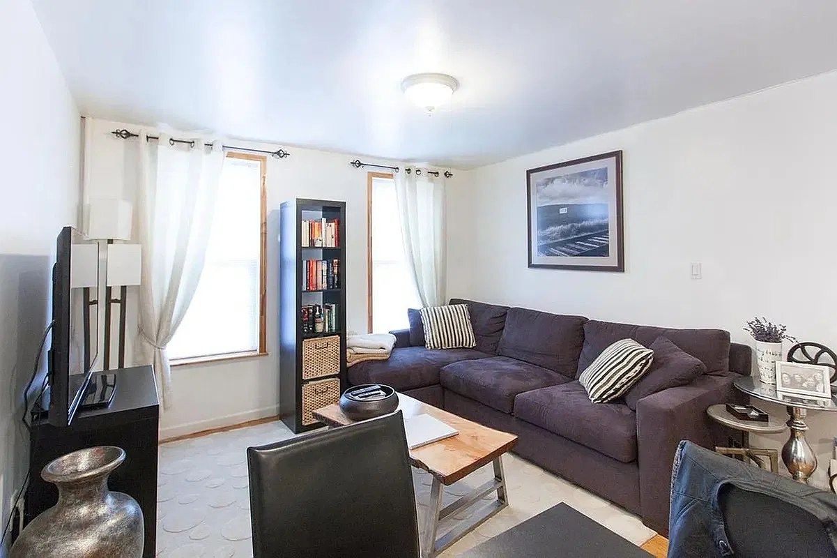 109 Newel Street — Photo 1