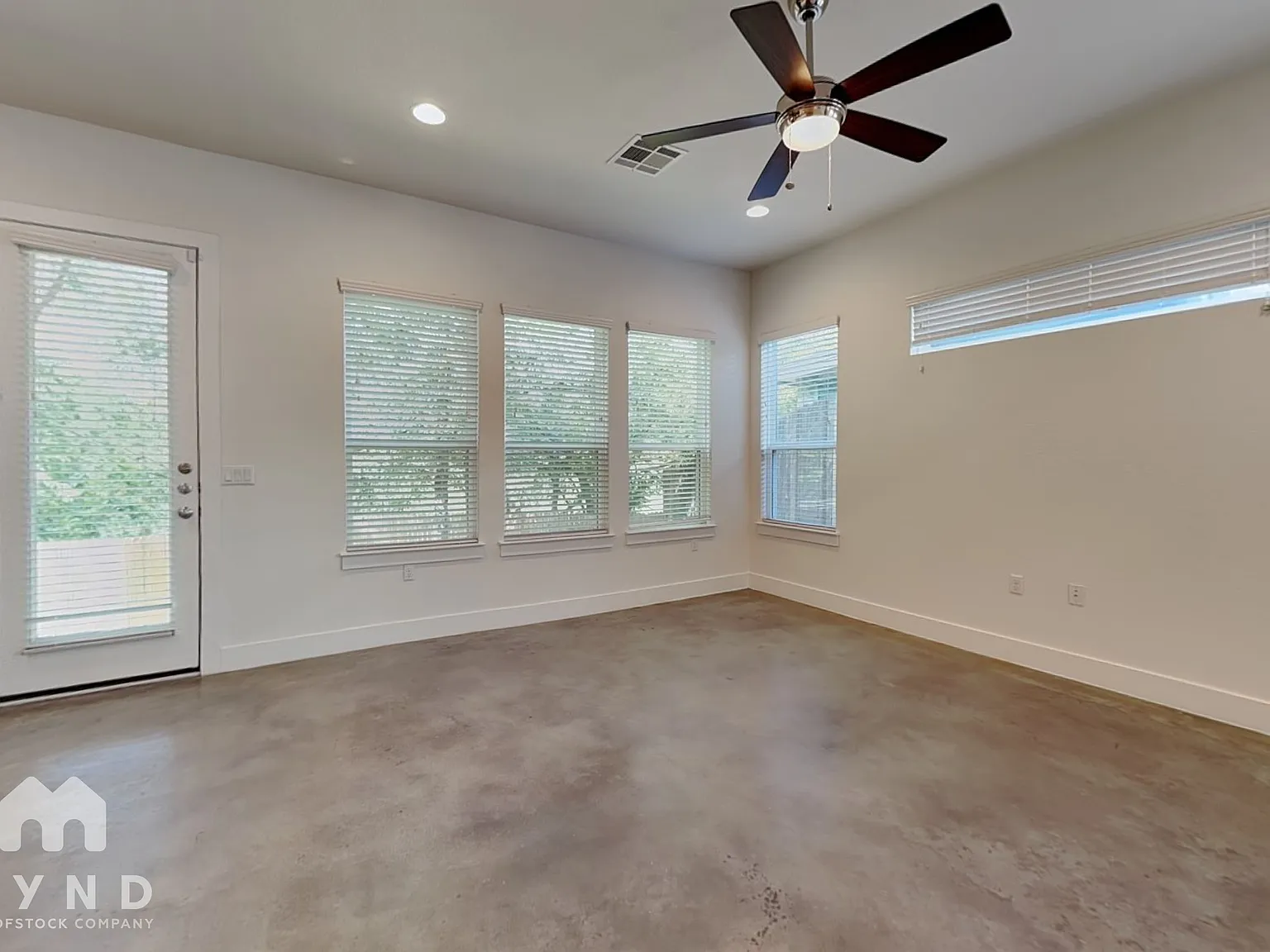3 bed, 3.0 bath, 1930 sqft, $2,595 — Photo 4