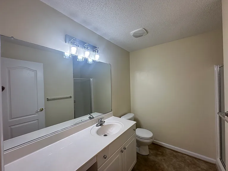 2379 Old Greenbrier Rd — Photo 17