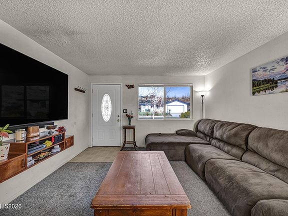 3rd image of 3565 Vista Grande Blvd