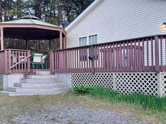 2nd image of 49 Bradford Terrace Ln