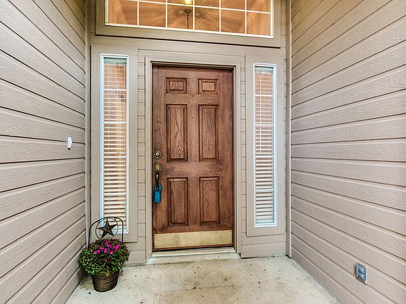 3rd image of 4114 Buckthorn Ct