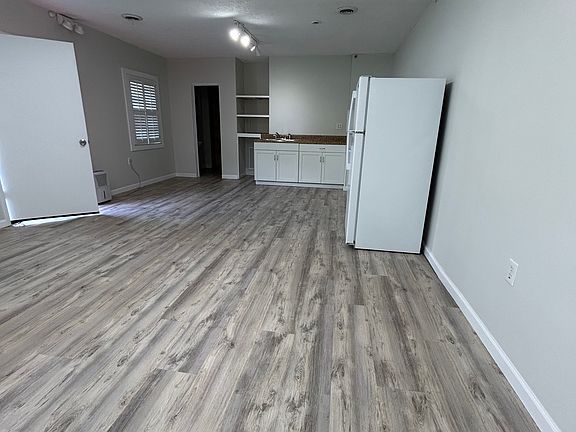 2nd image of 7016 E Lamar Alexander Pkwy #3