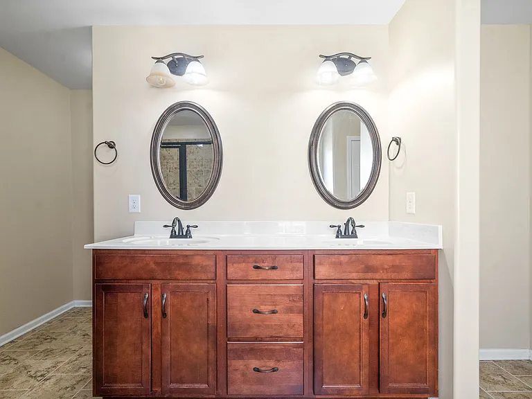 3349 Wiser Dr — Photo 33