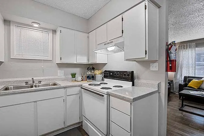 Sage Creek Apartments — Photo 39