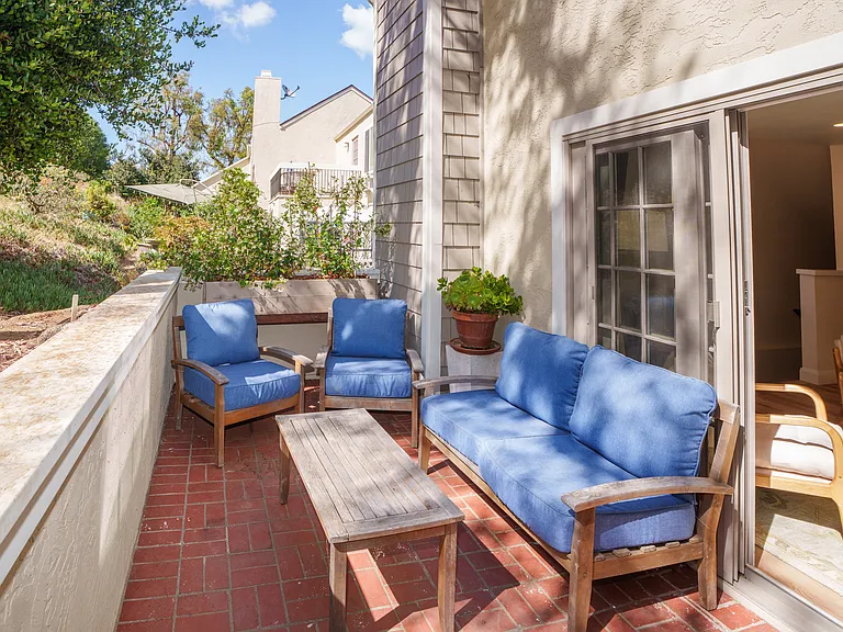3766 Balboa Ter #F — Photo 11