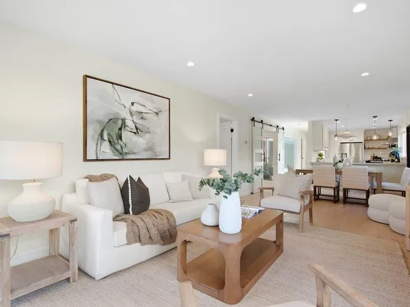 1216 Shoal Dr, San Mateo, CA 94404