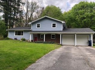 18 Kurt Rd, Pittsford, NY 14534