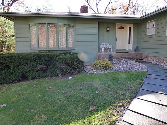 2nd image of 26 Woodhaven Dr