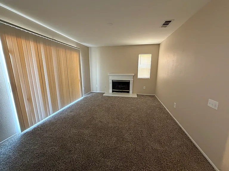 1439 Avena Way — Photo 7