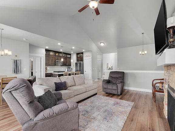5th image of 10025 S Snead Ln