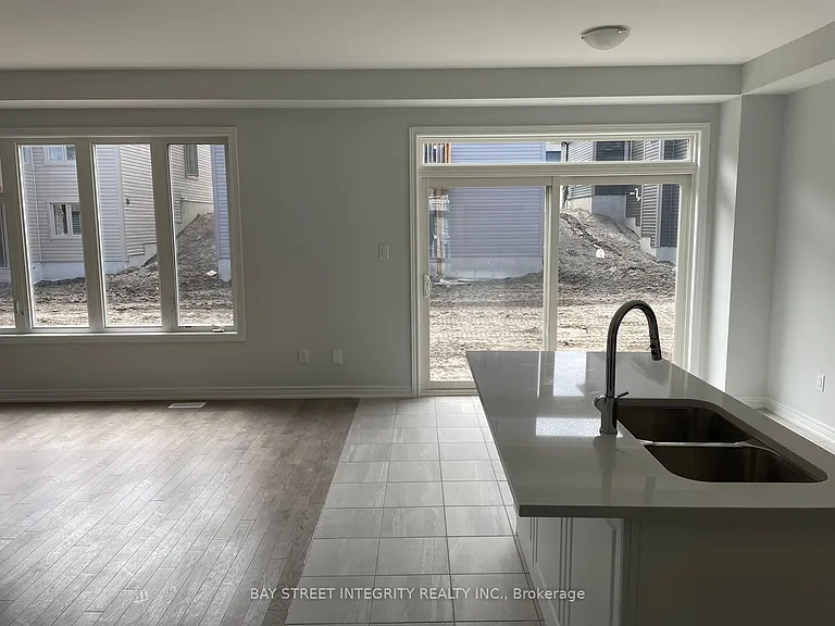 21 Father Muckle Ave — Photo 3