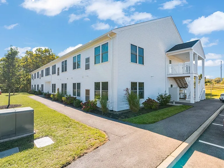 6 Paul Francis Way — Photo 11