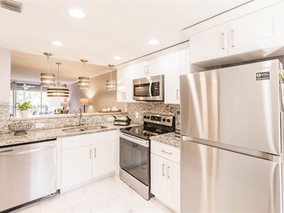 605 Oaks Dr APT 304, Pompano Beach, FL, 33069